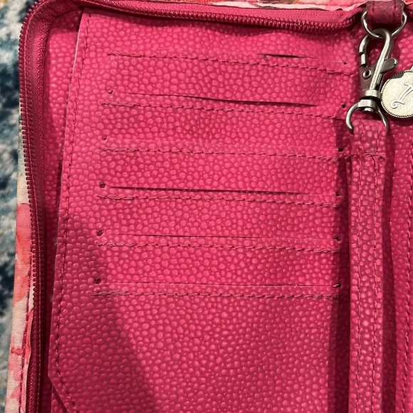 Initials Inc floral wristlet - Picture 3 of 8